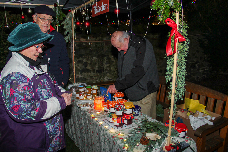 2025-12-06_Advent im Pfarrgarten_Patrozinium_IMG_1043_Hartelt