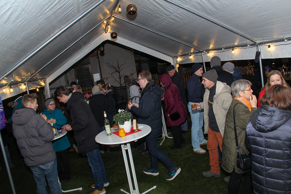 2025-12-06_Advent im Pfarrgarten_Patrozinium_IMG_1044_Hartelt