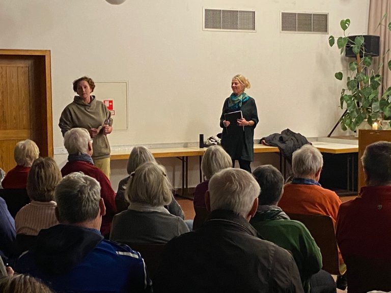 2025-12-23_Türen öffen im Advent_Klavier-Gesang und PGR_de0e19d11_MJ